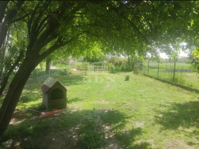 Eladó telek Szigetújfalu 27 nm