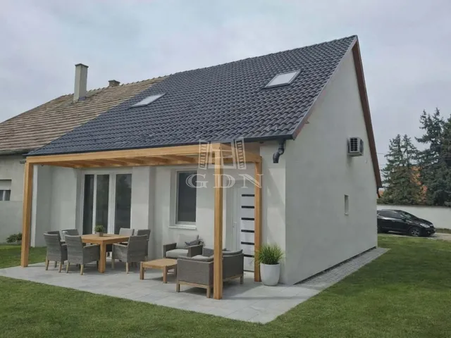 Eladó ház Tököl 129 nm