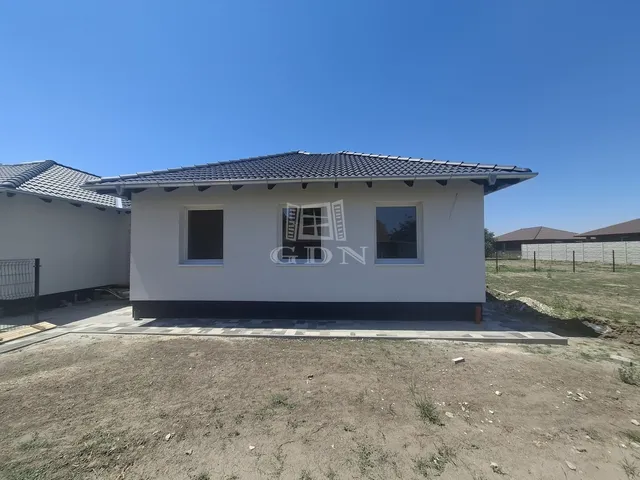 Eladó ház Kiskunlacháza 80 nm