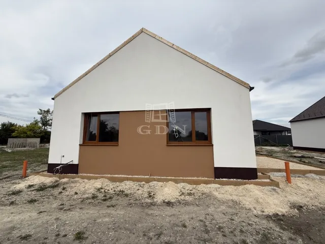 Eladó ház Székesfehérvár, Feketehegy 84 nm