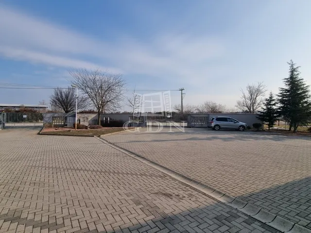 Kiadó kereskedelmi és ipari ingatlan Székesfehérvár, Öreghegy 531 nm