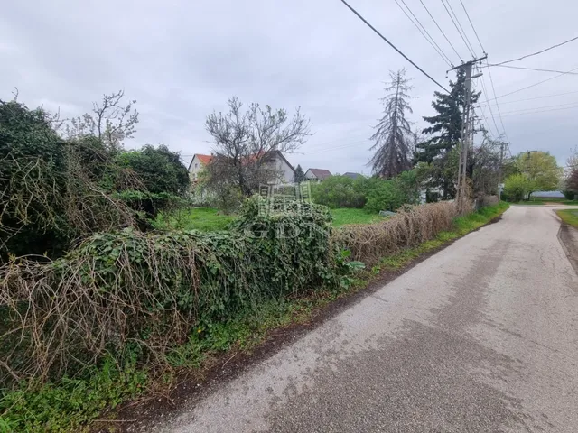 Eladó telek Székesfehérvár, Öreghegy 940 nm