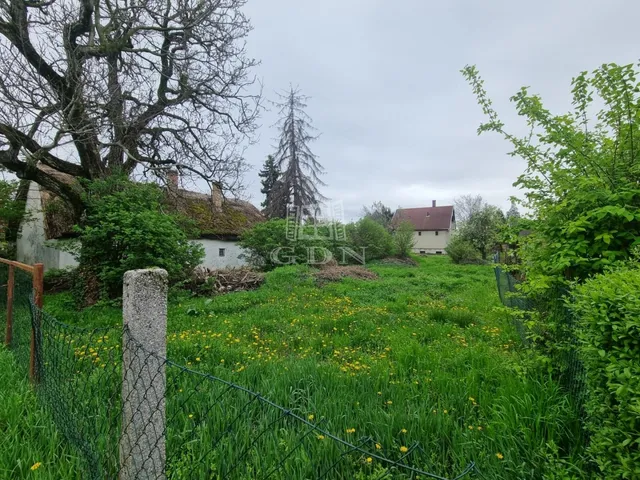Eladó telek Székesfehérvár, Öreghegy 940 nm