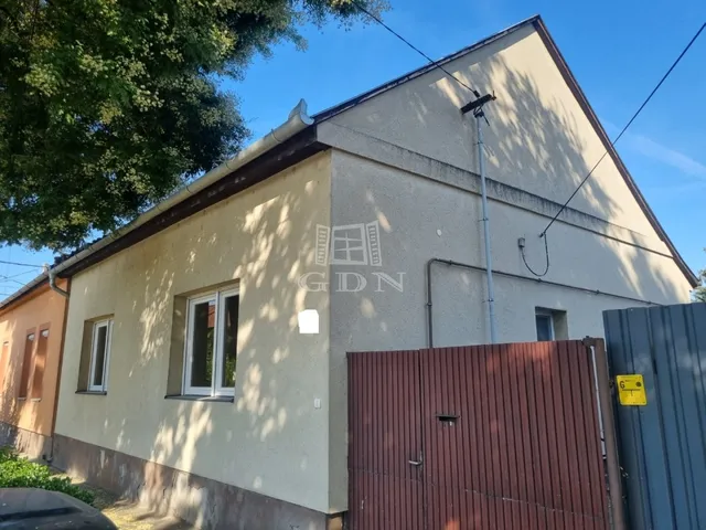 Eladó ház Székesfehérvár, Belváros 79 nm