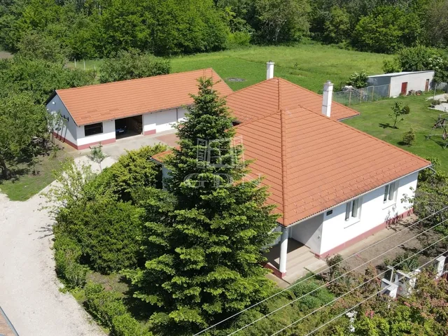Eladó ház Nagylók 223 nm