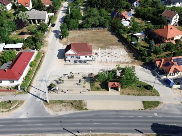Kiadó kereskedelmi és ipari ingatlan Pákozd 93 nm