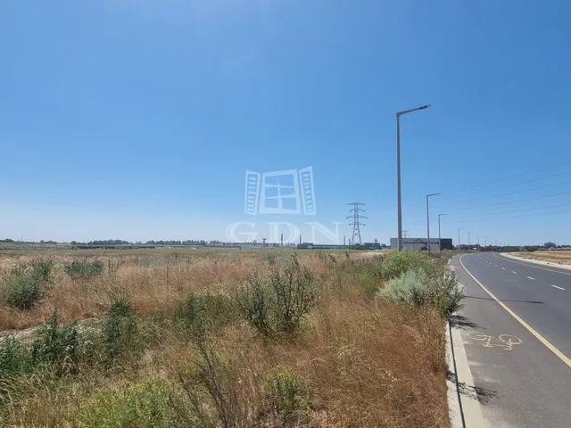 Eladó kereskedelmi és ipari ingatlan Székesfehérvár 10000 nm