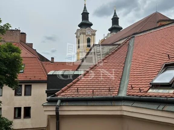 Kiadó lakás Székesfehérvár, Belváros 61 nm