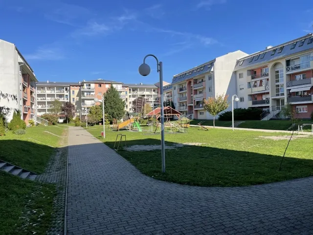 Kiadó lakás Székesfehérvár, Palotaváros 57 nm