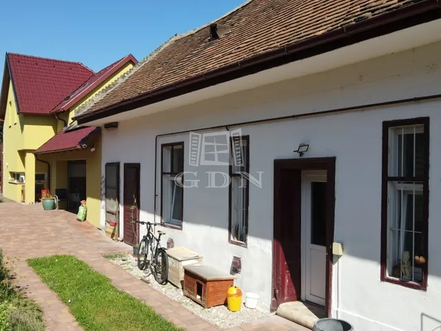Eladó ház Székesfehérvár, Palotaváros 136 nm