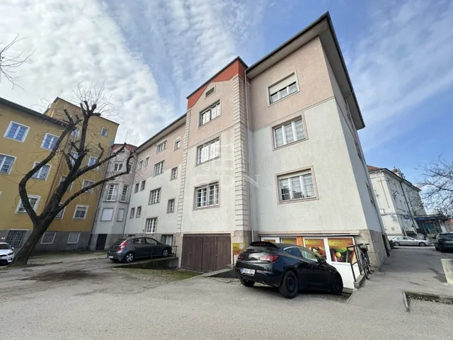Eladó lakás Székesfehérvár, Belváros 126 nm