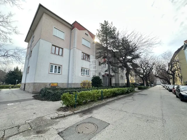 Eladó lakás Székesfehérvár, Belváros 126 nm