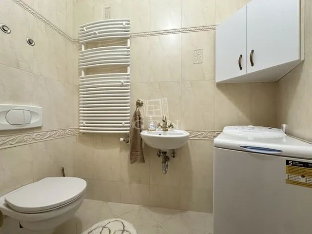 Eladó lakás Székesfehérvár, Belváros 105 nm