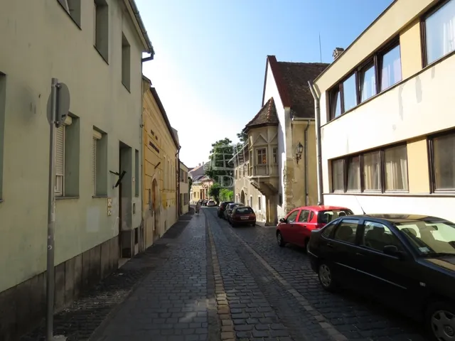 Kiadó lakás Székesfehérvár, Belváros 50 nm