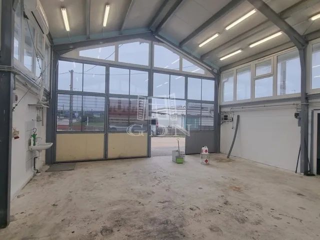 Kiadó kereskedelmi és ipari ingatlan Székesfehérvár 100 nm