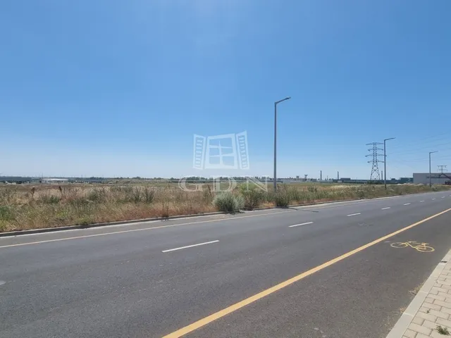 Eladó kereskedelmi és ipari ingatlan Székesfehérvár 4100 nm