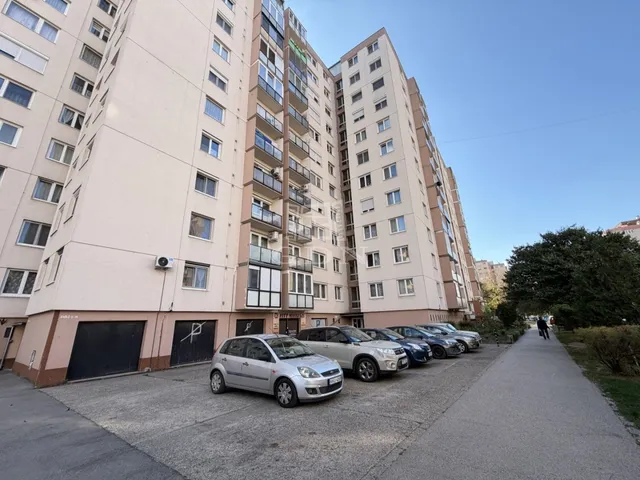 Kiadó lakás Székesfehérvár, Víziváros 55 nm