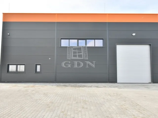 Kiadó kereskedelmi és ipari ingatlan Székesfehérvár 773 nm