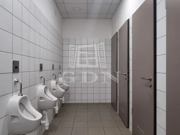 Kiadó kereskedelmi és ipari ingatlan Székesfehérvár 14 nm