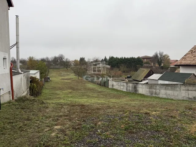 Eladó telek Székesfehérvár, Maroshegy 1227 nm