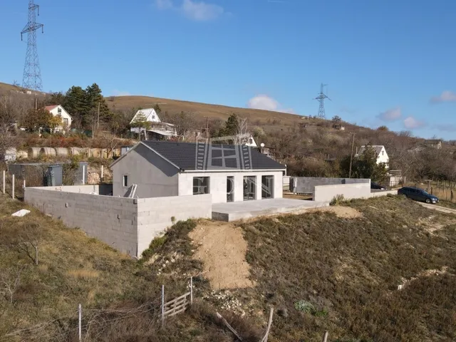 Eladó ház Csór 93 nm