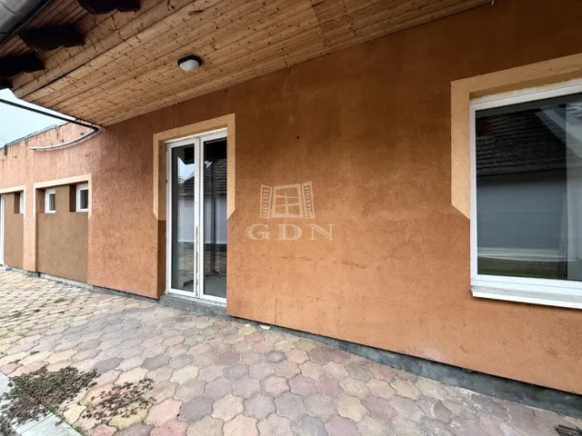 Eladó ház Székesfehérvár, Alsóváros 155 nm