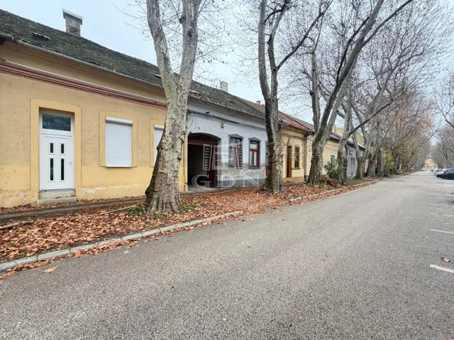 Eladó lakás Székesfehérvár, Belváros 56 nm