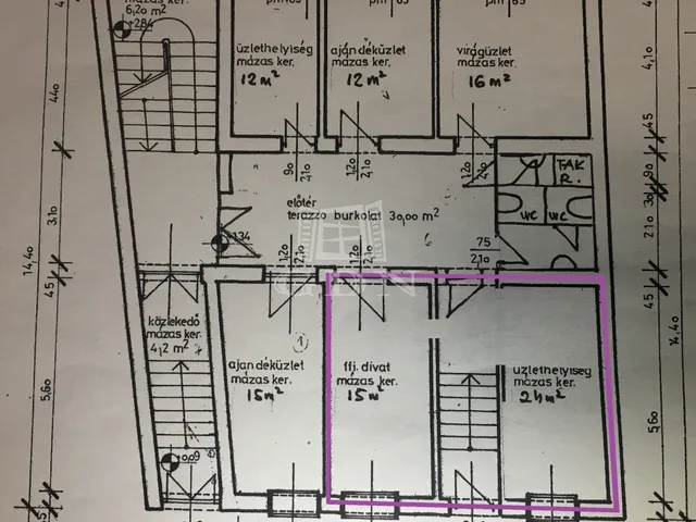 Kiadó kereskedelmi és ipari ingatlan Székesfehérvár, Belváros 39 nm