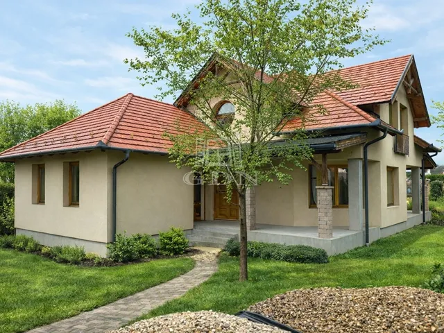 Eladó ház Székesfehérvár, Maroshegy 174 nm