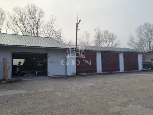 Kiadó kereskedelmi és ipari ingatlan Székesfehérvár, Szedreskert 220 nm