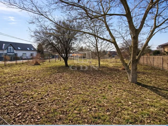 Eladó telek Székesfehérvár, Feketehegy 820 nm