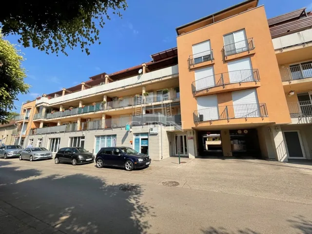 Kiadó lakás Székesfehérvár, Belváros 72 nm