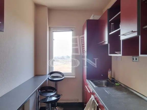 Eladó kereskedelmi és ipari ingatlan Székesfehérvár, Felsőváros 1041 nm