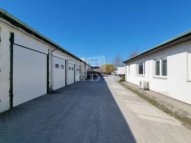 Kiadó kereskedelmi és ipari ingatlan Székesfehérvár 250 nm
