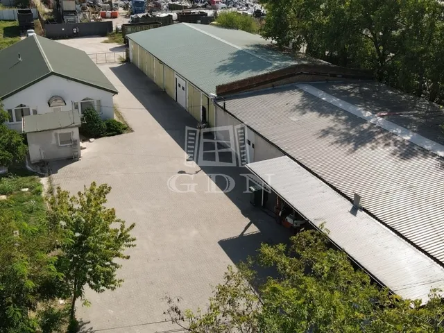 Kiadó kereskedelmi és ipari ingatlan Székesfehérvár 152 nm