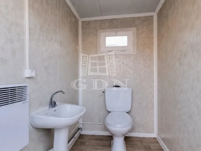 Kiadó kereskedelmi és ipari ingatlan Székesfehérvár 200 nm