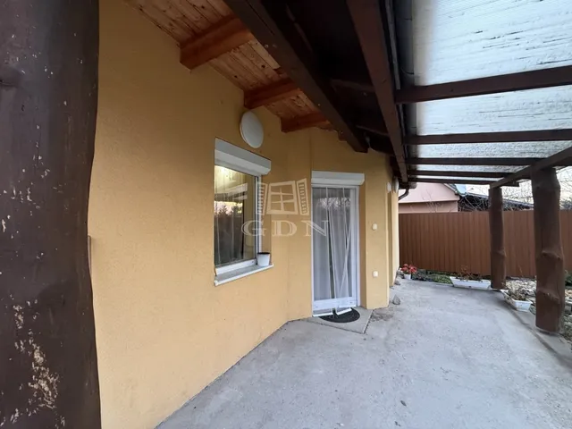 Eladó ház Székesfehérvár, Feketehegy 50 nm