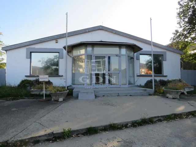 Kiadó kereskedelmi és ipari ingatlan Székesfehérvár, Búrtelep 500 nm