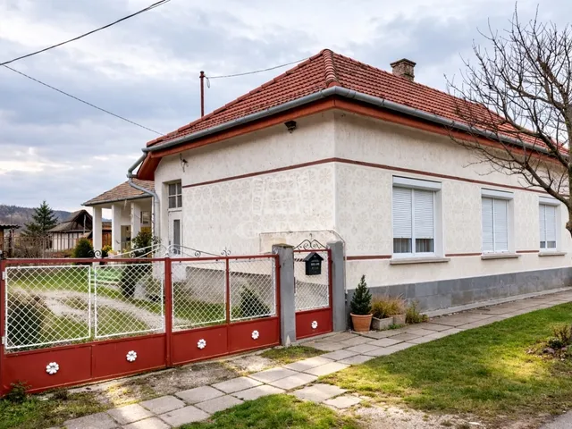 Eladó ház Pátka 105 nm