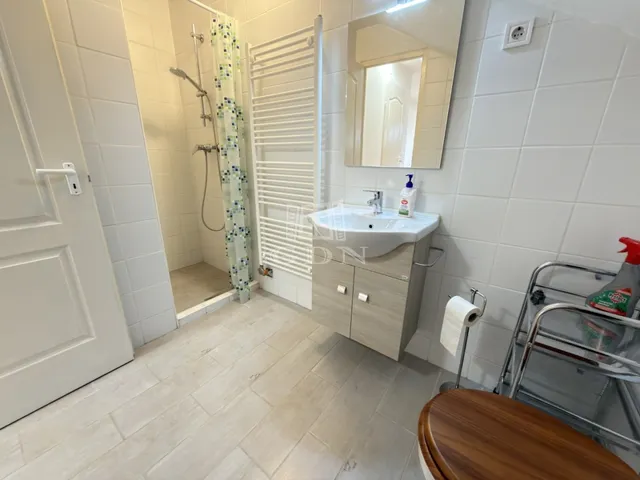 Kiadó lakás Székesfehérvár, Öreghegy 80 nm