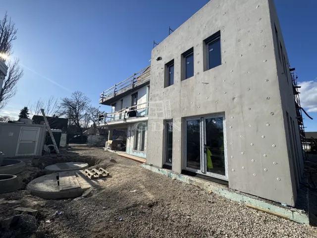 Eladó kereskedelmi és ipari ingatlan Gárdony 36 nm