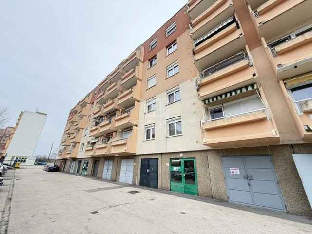 Kiadó lakás Székesfehérvár, Palotaváros 55 nm