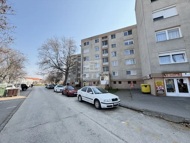 Eladó lakás Székesfehérvár, Palotaváros 49 nm