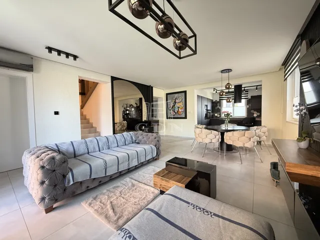 Eladó ház Székesfehérvár, Ráchegy 150 nm