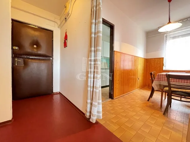 Kiadó lakás Székesfehérvár, Palotaváros 54 nm