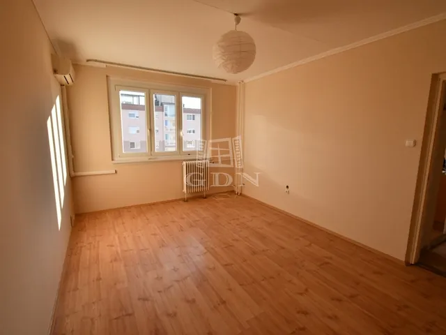 Eladó lakás Székesfehérvár, Belváros 36 nm