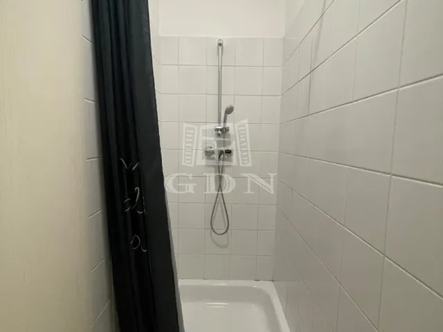 Kiadó lakás Székesfehérvár, Belváros 67 nm