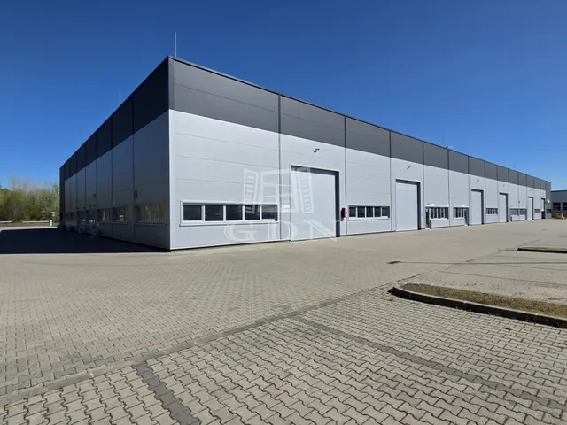 Kiadó kereskedelmi és ipari ingatlan Székesfehérvár 1435 nm