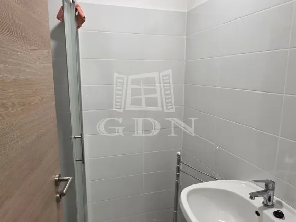 Kiadó kereskedelmi és ipari ingatlan Székesfehérvár 1435 nm