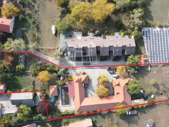 Eladó telek Székesfehérvár 4044 nm